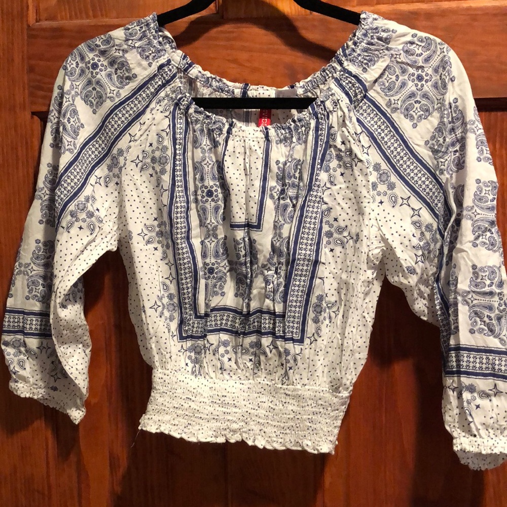 Crop top